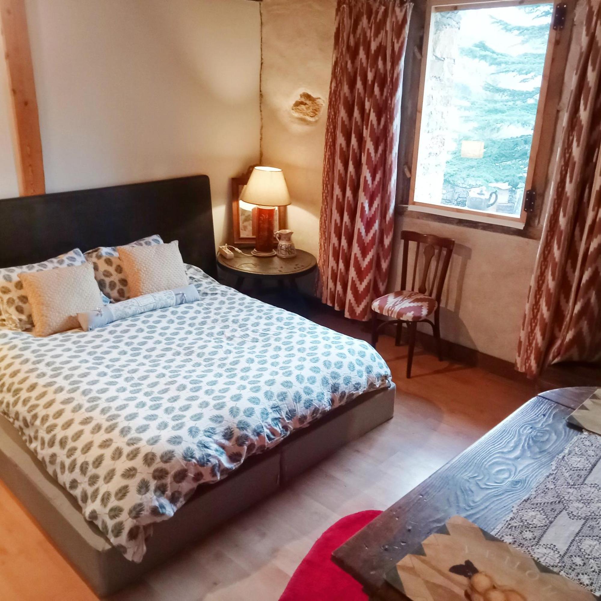 Suite En Cuadra Pajar, Casa Rural Hoz de Jaca Eksteriør billede